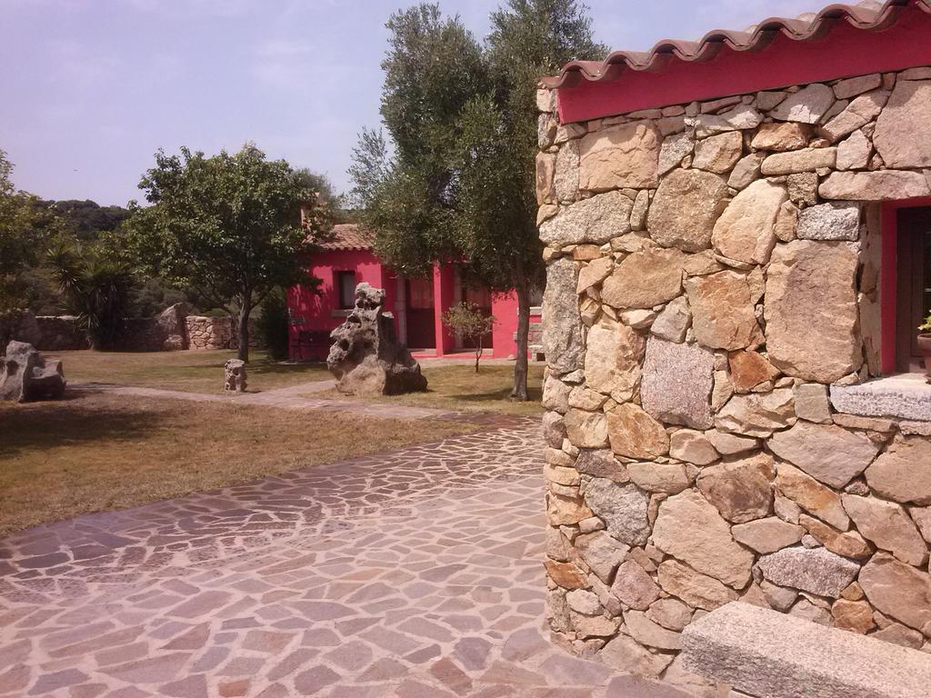 Villa Turismo Rurale L'Agliuledda à Sant'Antonio di Gallura Extérieur photo